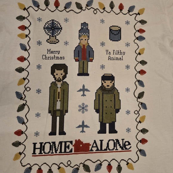 Home Alone Tshirt, Small - Picture 2 of 4